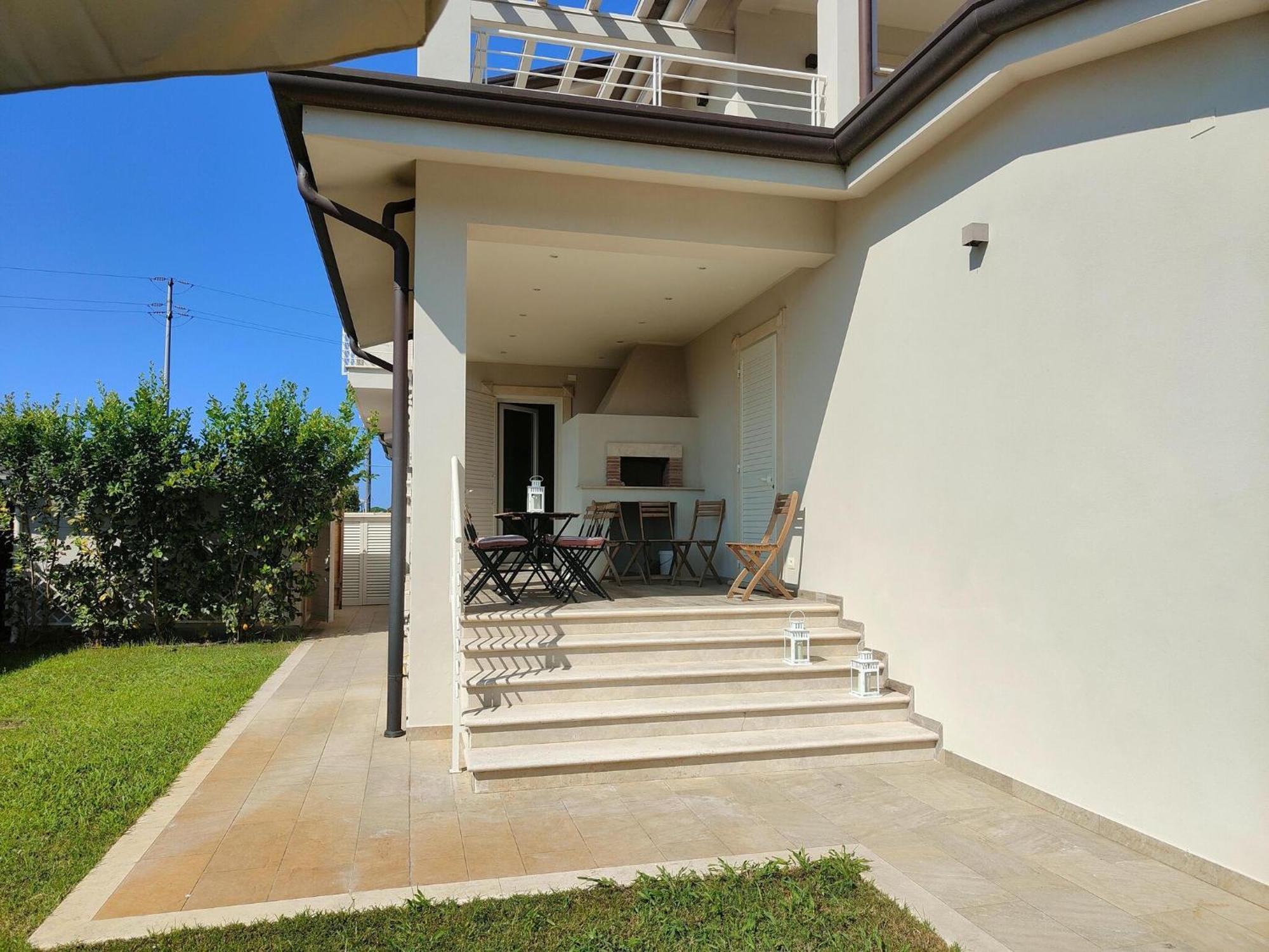 Holiday Home Casa Simone In Lido Di Camaiore Ngoại thất bức ảnh